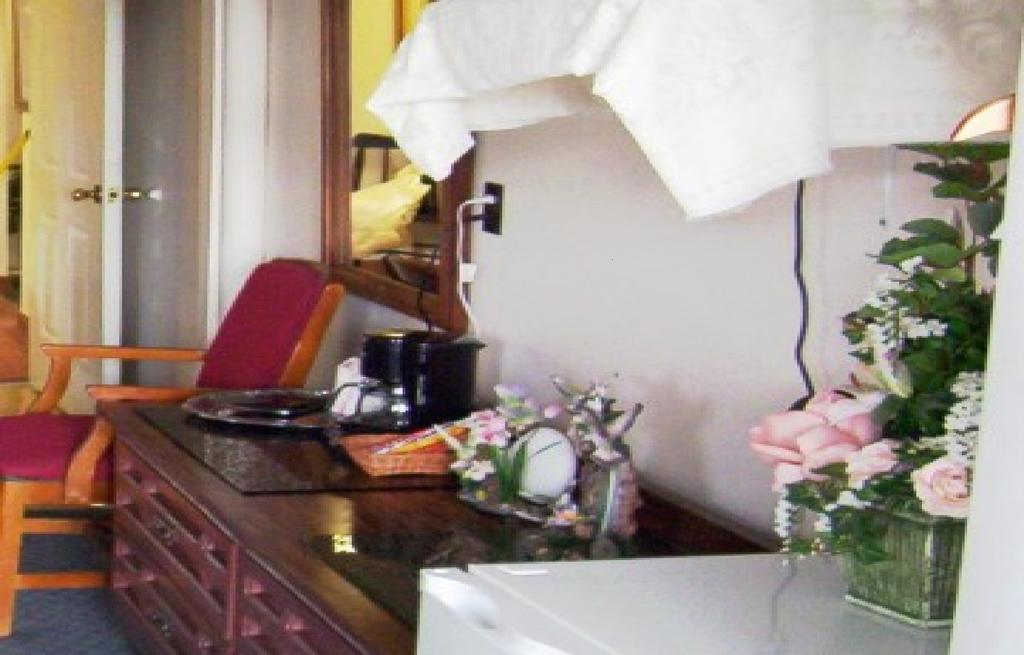 Country View Inn Fancy Gap Экстерьер фото